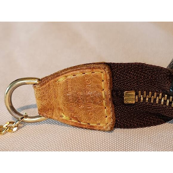 Louis Vuitton Pochette Accessoires Monogram Canvas Shoulder Bag LV Gold Strap - Picture 10 of 14